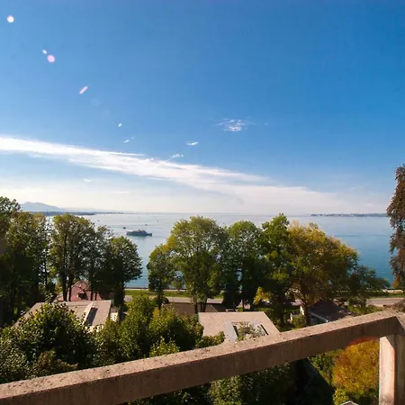 Appartamento Lakeview Suites