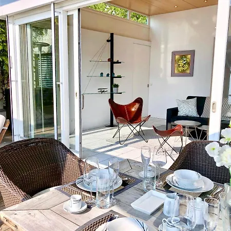 Lakeview Suites